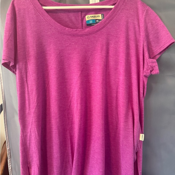 Magellan Outdoors Women's Vibrant Purple /pink Tee - Picture 1 of 6